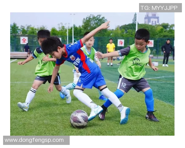 桑巴足球：巴西球星如何用激情与技巧征服绿茵场