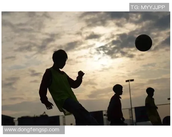 足球健身狂魔揭晓他如何通过极限训练保持巅峰状态